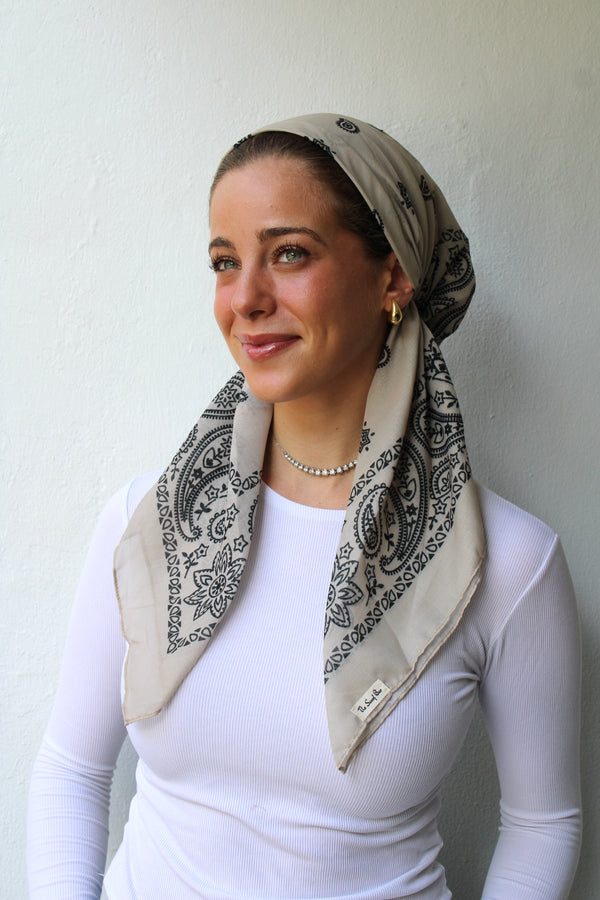 SHORT CLASSIC PRETIED Paisley Sand Head Scarf (WITH VELVET GRIP)