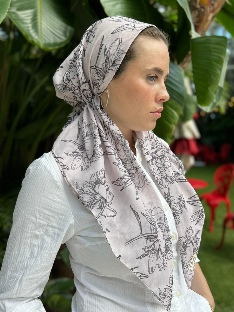 CLASSIC PRETIED Delicate Cream Floral Toile Head Scarf (WITH VELVET GRIP)