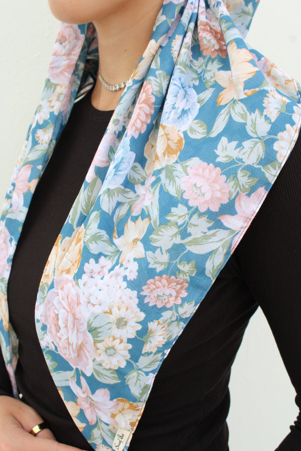CLASSIC PRETIED Blue Wildflower Head Scarf (WITH VELVET GRIP)