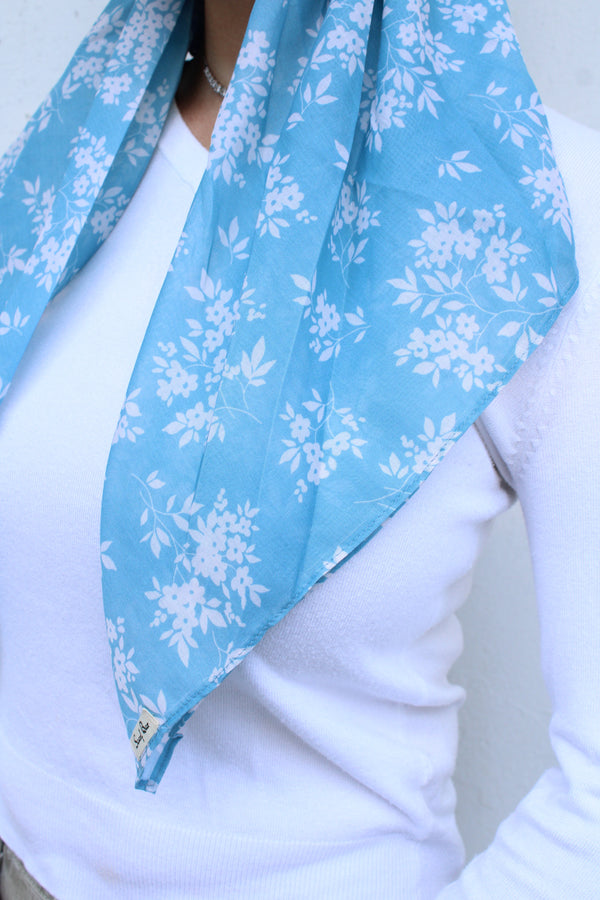 VERSATILE PRETIED Bluebell Meadow (WITH VELVET GRIP)