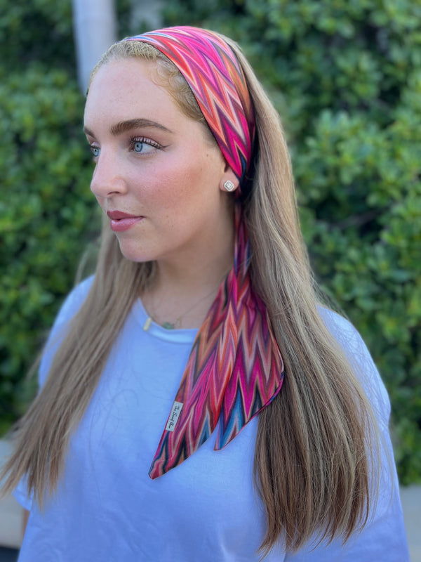 WRAP SCARF Pink Hues Chevron