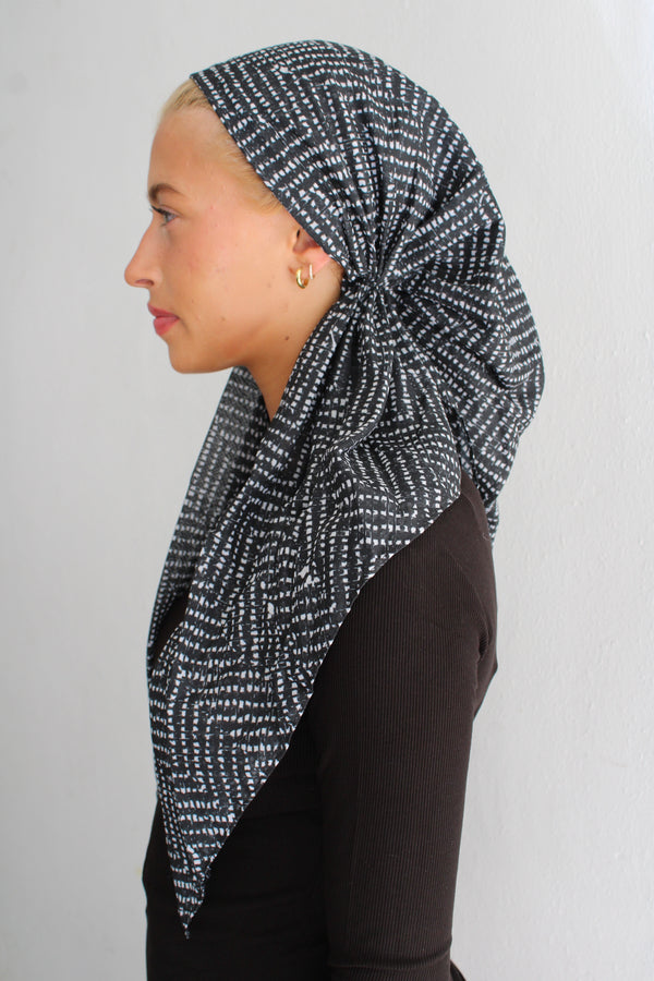 VERSATILE PRETIED Midnight Herringbone (WITH VELVET GRIP)