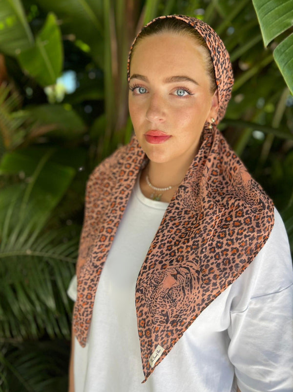 CLASSIC PRETIED Spotted Leopard Head Scarf (WITH VELVET GRIP)