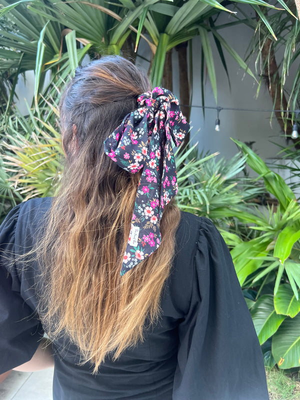 WRAP SCARF Black Liberty Floral