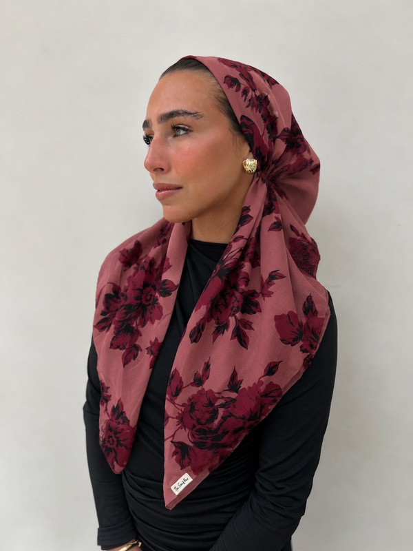 CLASSIC PRETIED Crimson Rose Head Scarf