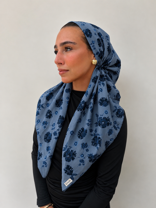CLASSIC PRETIED Indigo Bloom Head Scarf