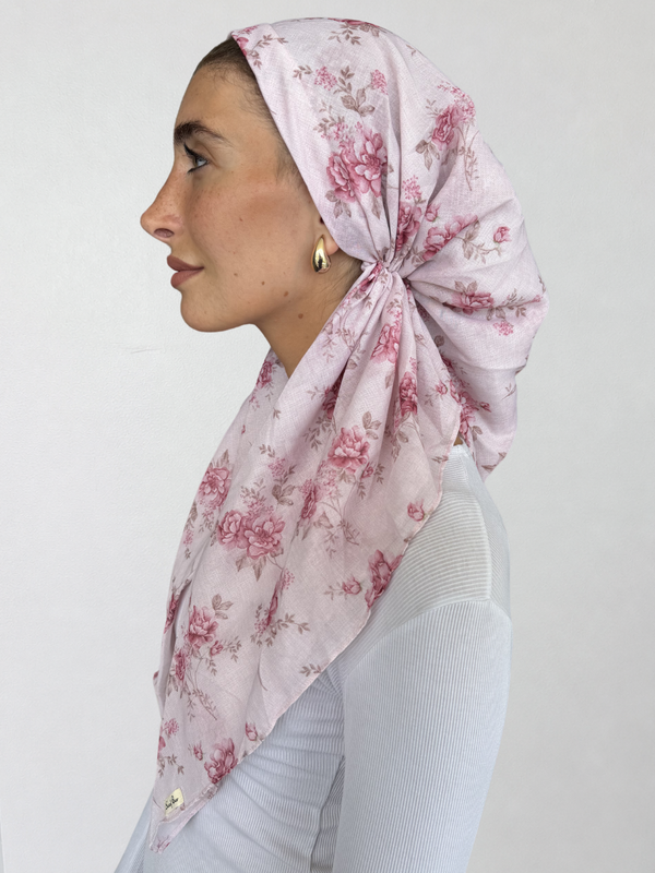VERSATILE PRETIED Rosewood Petals Head Scarf