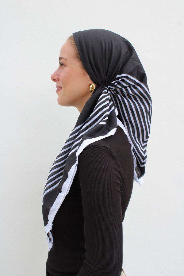 VERSATILE PRETIED Stripped Black (WITH VELVET GRIP)