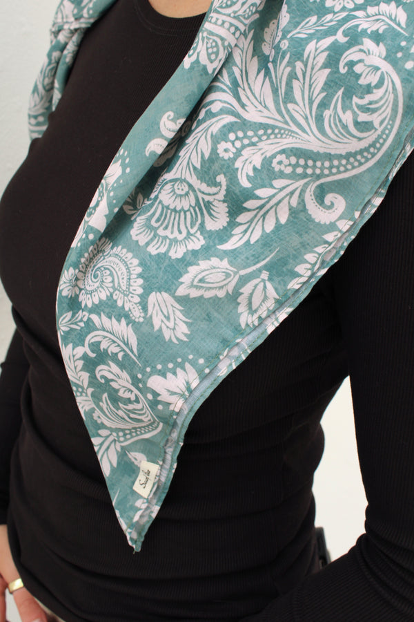 VERSATILE PRETIED Sage Motif (WITH VELVET GRIP)