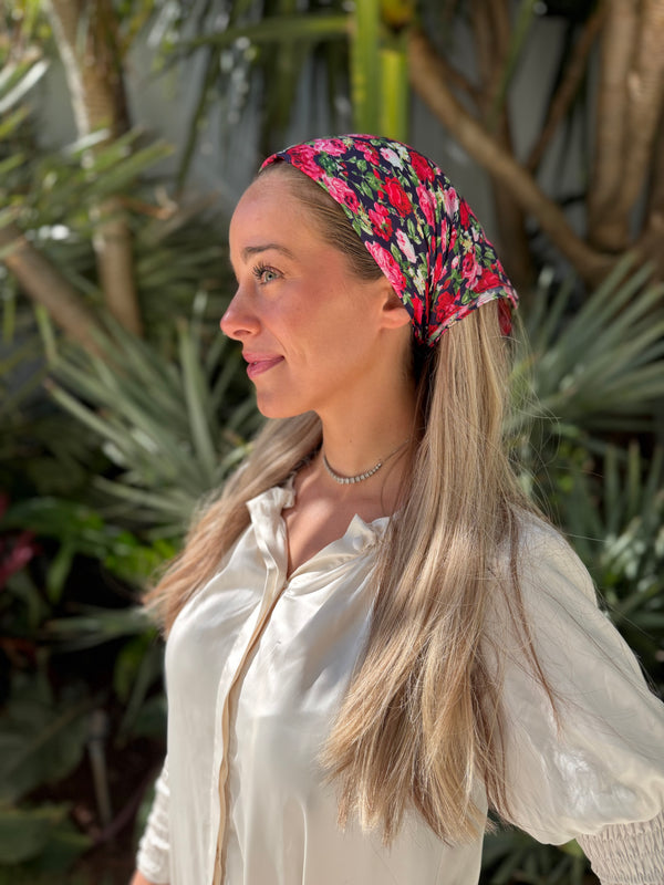 Red Rose Bouquet Bandana