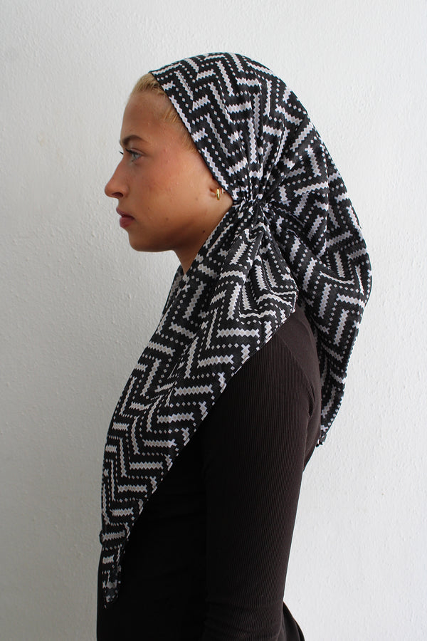 VERSATILE PRETIED Chevron Nights (WITH VELVET GRIP)