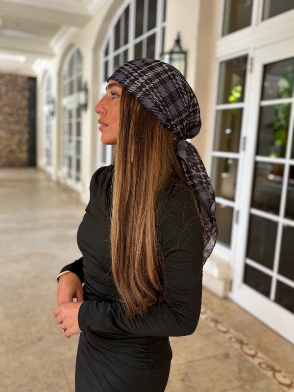 Modern Houndstooth Square Head Scarf