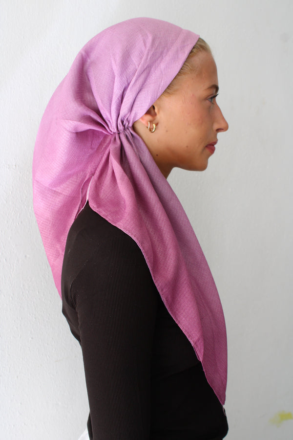 VERSATILE PRETIED Shimmer Ombre Magenta (with Velvet Grip)