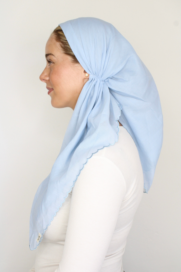 VERSATILE PRETIED Scalloped Baby Blue