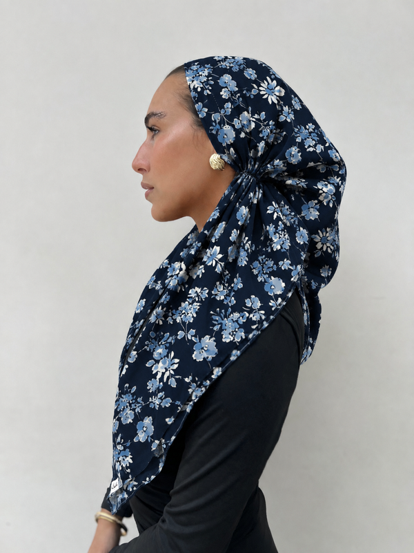 VERSATILE PRETIED Navy Blossom Head Scarf