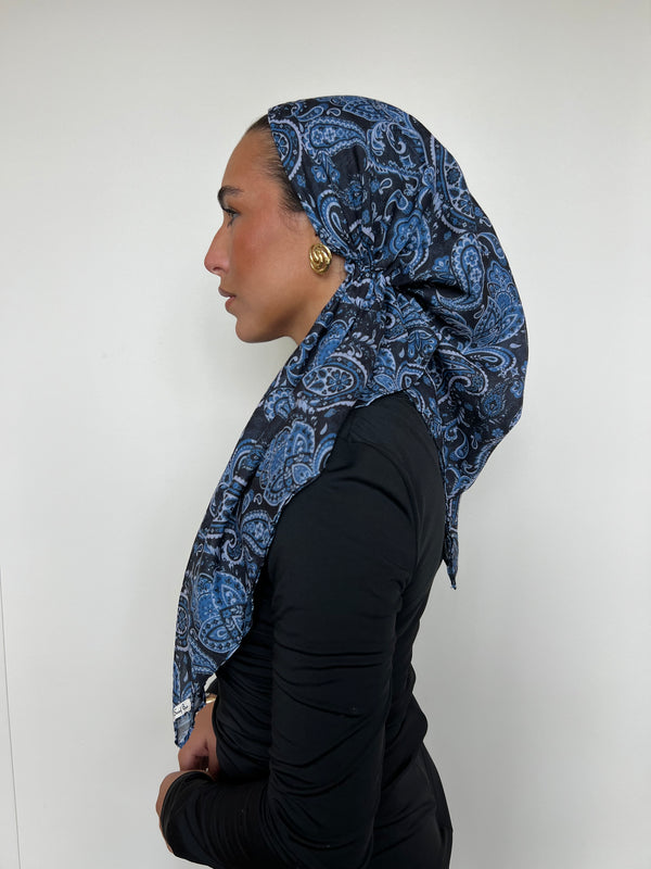 VERSATILE PRETIED Midnight Paisley (WITH VELVET GRIP)