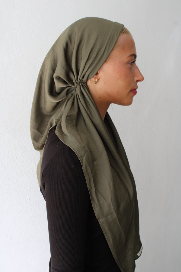 VERSATILE PRETIED Matte Satin Hunter Green (with Velvet Grip)