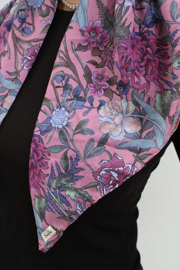 SB VERSATILE PRETIED Deep Plum Florals (WITH VELVET GRIP)
