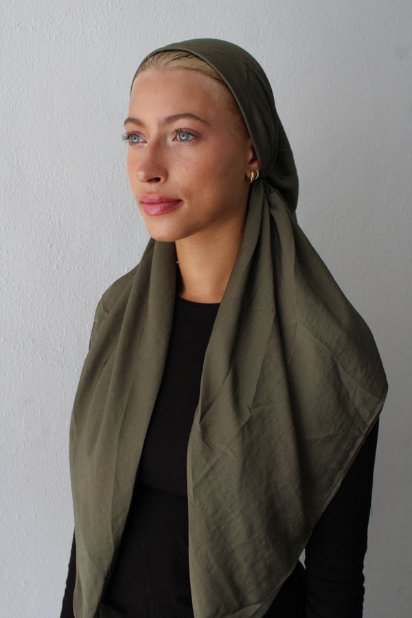 CLASSIC PRETIED Matte Satin Hunter Green (with Velvet Grip)