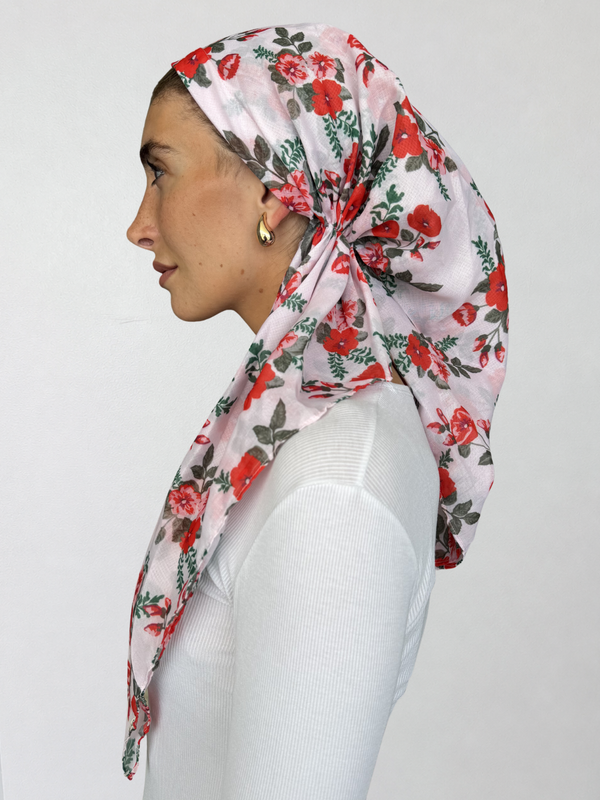 VERSATILE PRETIED Scarlet Garden Head Scarf