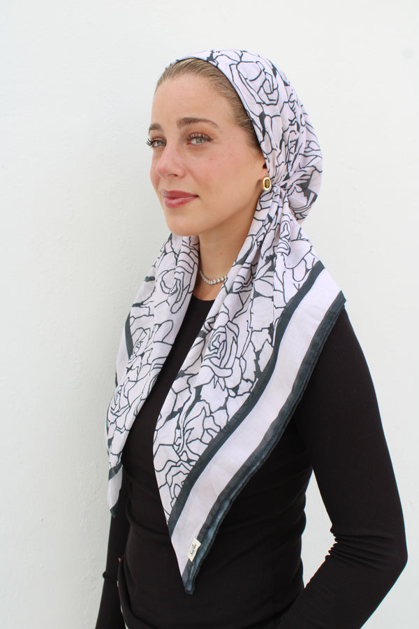 CLASSIC PRETIED Cream Rose Head Scarf (WITH VELVET GRIP)