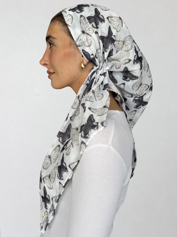 VERSATILE PRETIED Noir Monarch Head Scarf