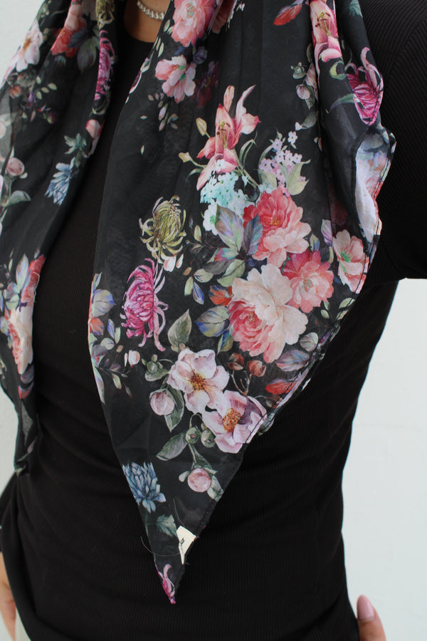 VERSATILE PRETIED Magnolia Bloom (WITH VELVET GRIP)