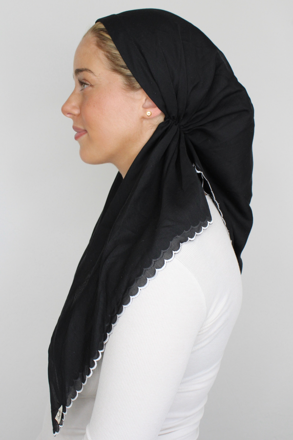 VERSATILE PRETIED Scalloped Black with White Stitch