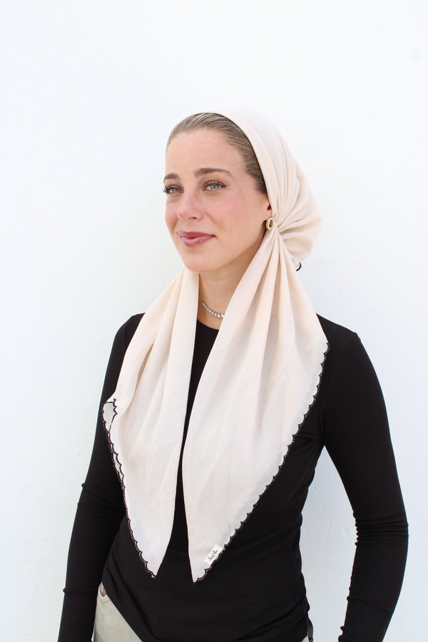 SB Cotton Scalloped Solids