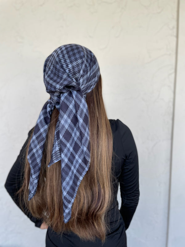 Slate Houndstooth Square Head Scarf