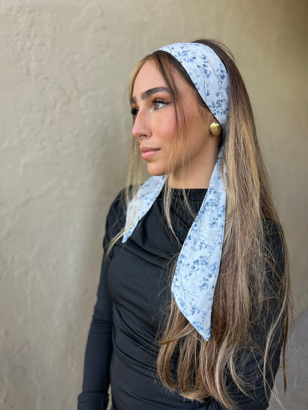 WRAP SCARF Stone Blue Petals