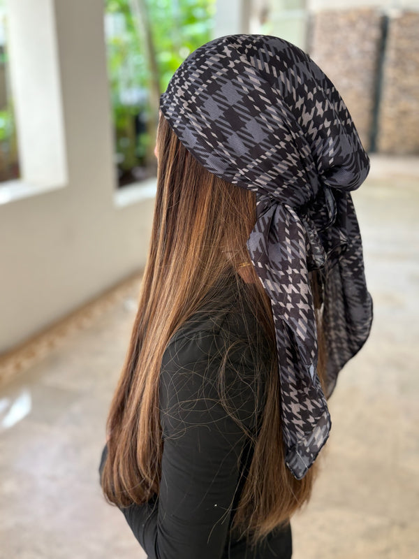 Modern Houndstooth Square Head Scarf