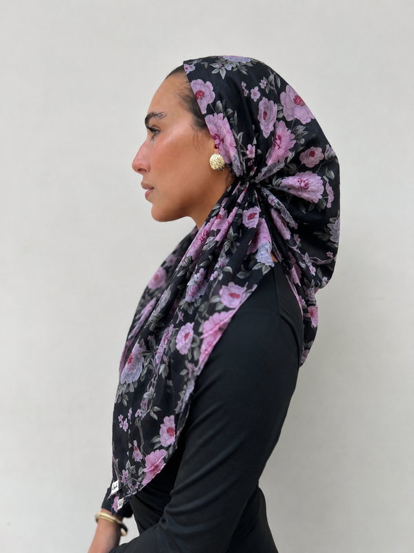VERSATILE PRETIED Pink Dahlia Head Scarf