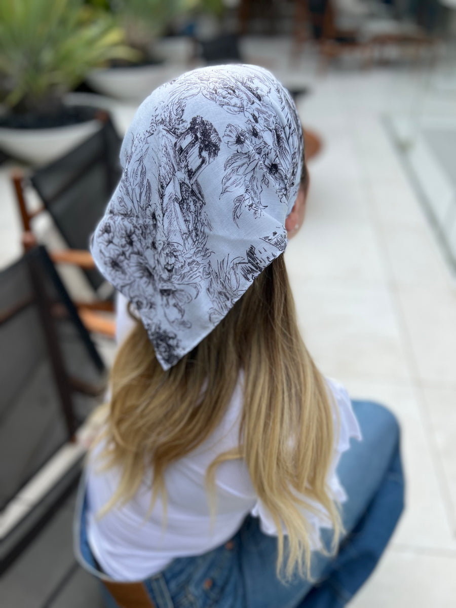 Black and White Toile Bandana