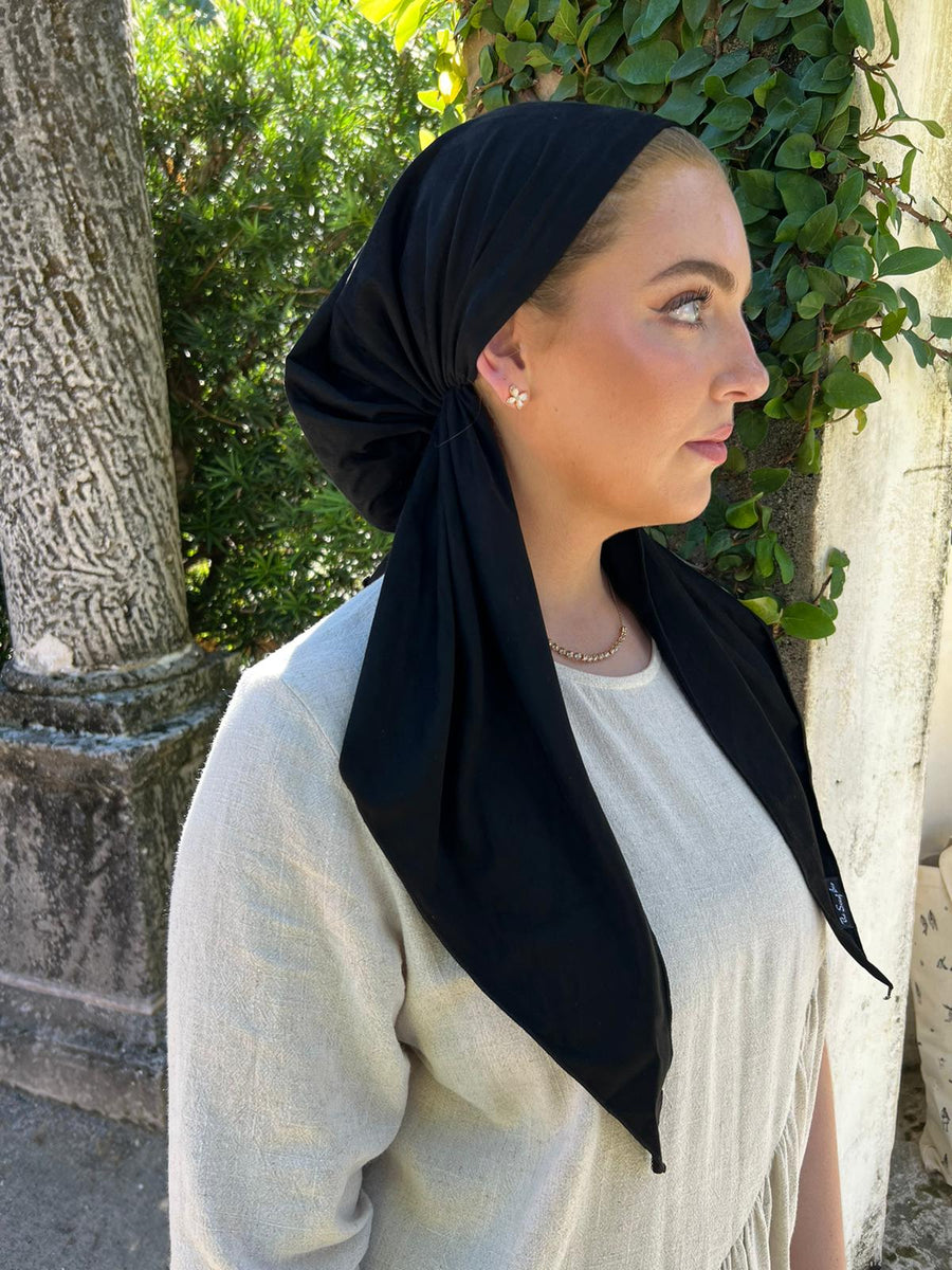 Classic Suede Pretied Black (with Velvet Grip)