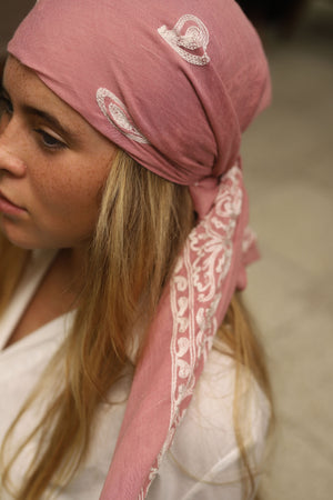 SB PRETIED Paisley Stitch Light Pink Embroidery