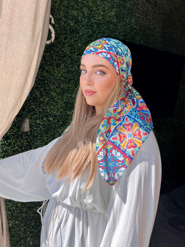 Europe Square Head Scarf Scarf Bar