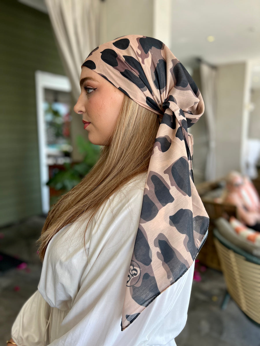 Enlarged Leopard Square Head Scarf